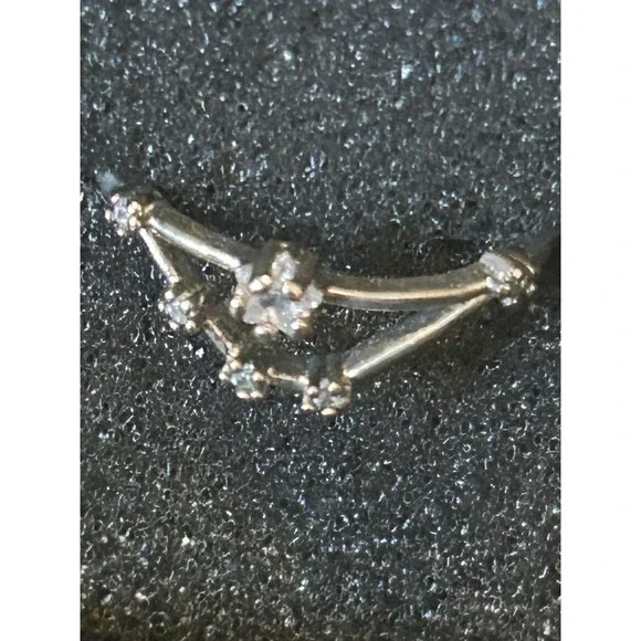 Secret Box NY Sterling Silver CZ Capricorn Zodiac Earrings NIB Gift Box - Picture 2 of 3